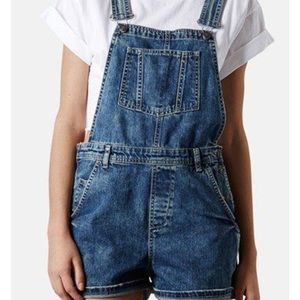 Topshop Jeans - Topshop Moto Short Overalls (Size 4) Topshop Jeans - Topshop Moto Short Overalls (Size 4)